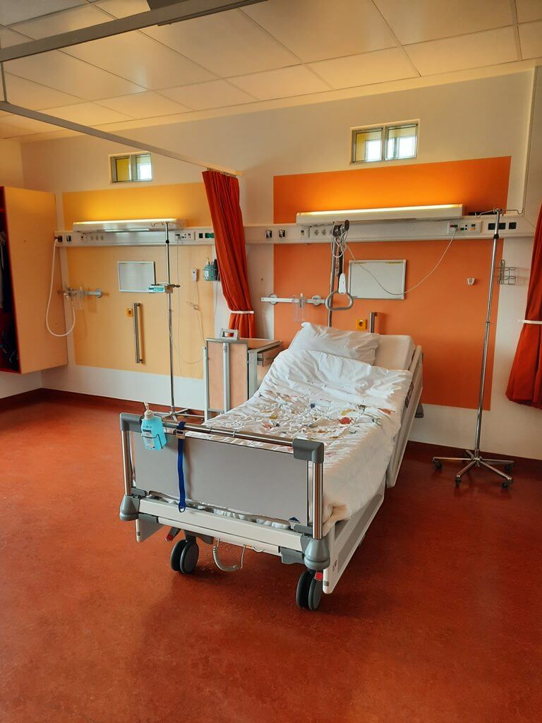 Kiralanmış bir hasta yatağı